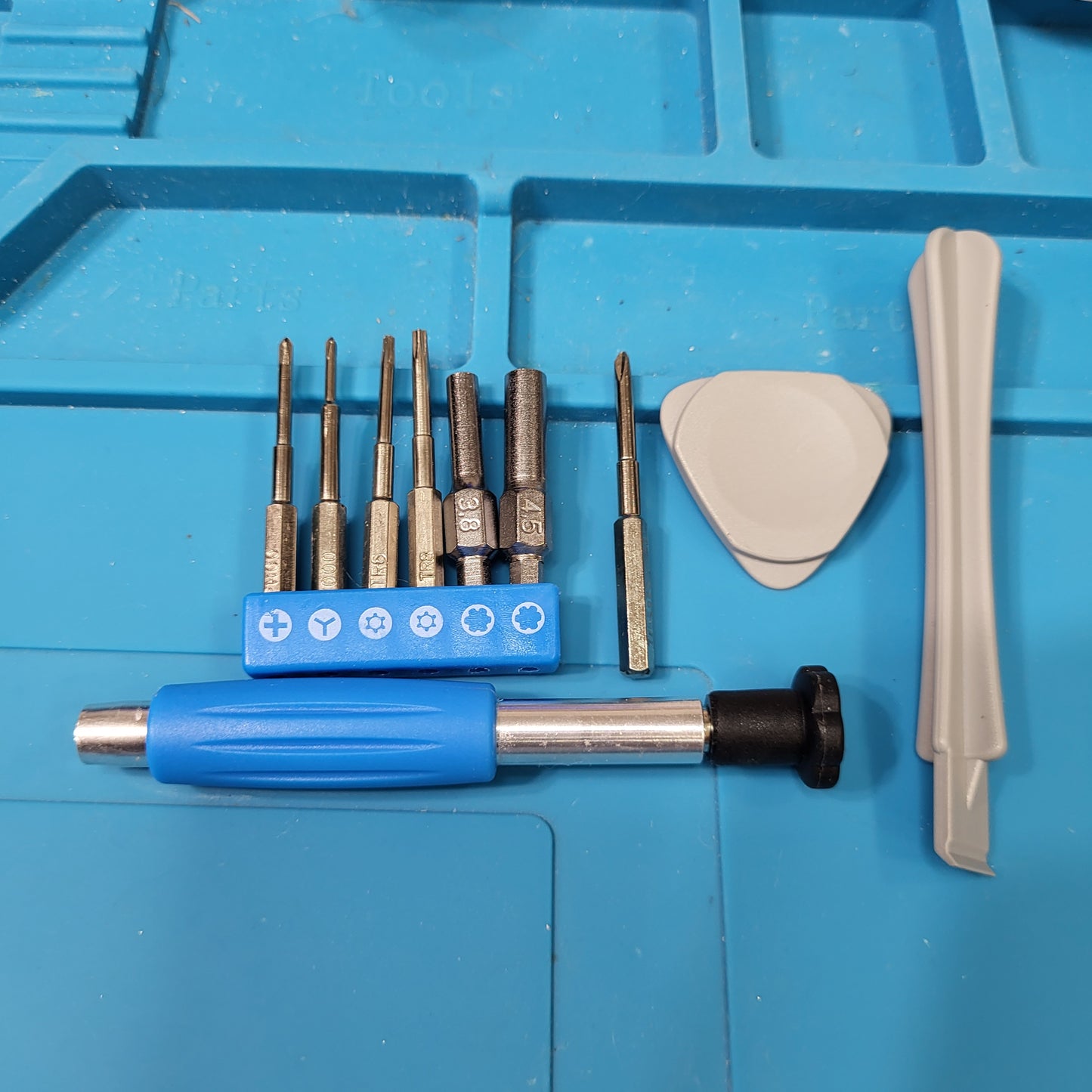 Retro Gamer's Nintendo Repair Tool Kit (N64, SNES, NES, Game Boy)
